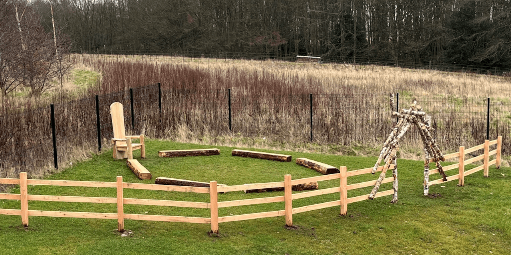 Log Classroom – A Gift From Planning House